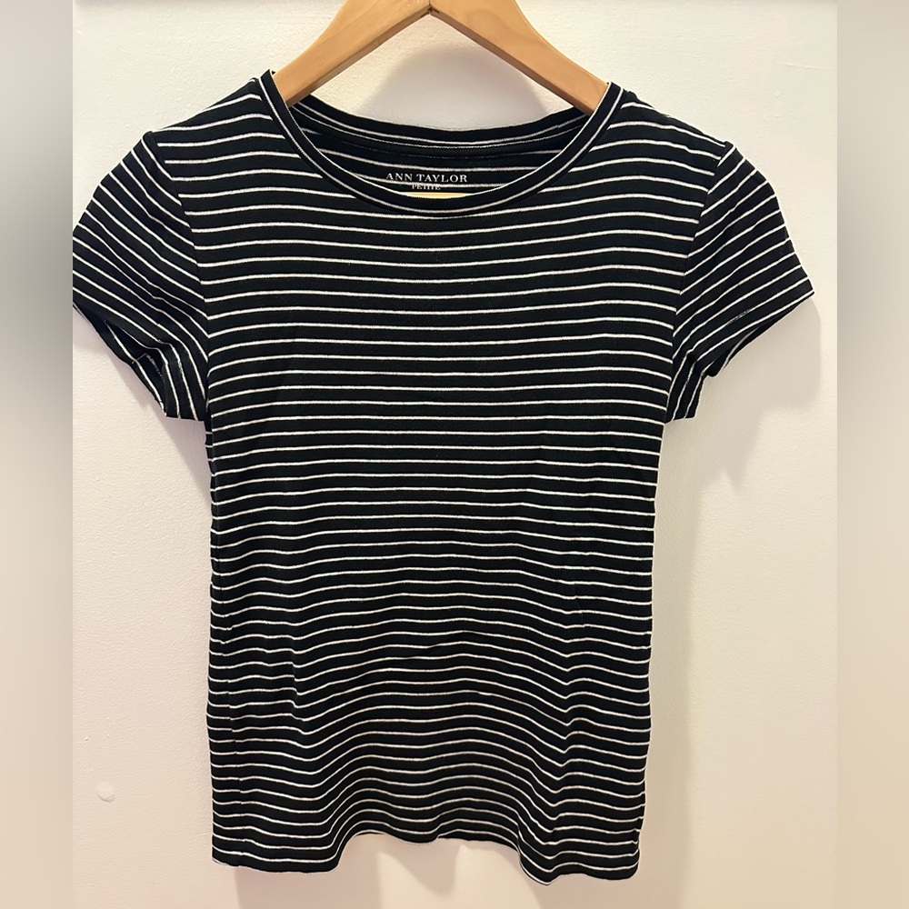 Y2K Vintage Ann Taylor Classic Black and White Striped Top 100% Cotton (SP) - Picture 6 of 6